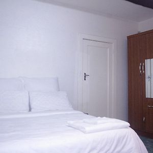 Deluxe Double Room Bath